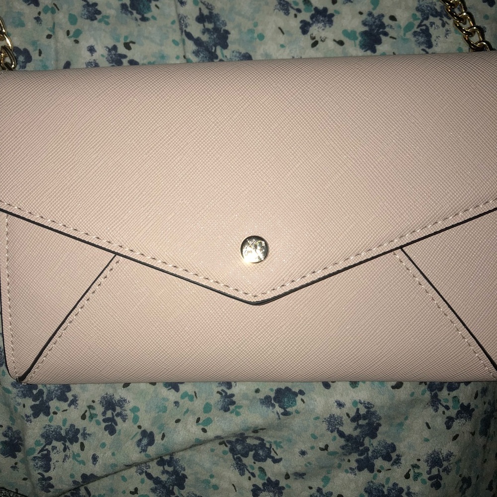Xoxo envelope clutch